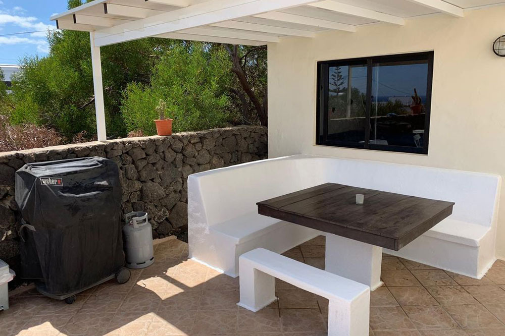 Außenbereich mit Pool Ferienhaus Lanzarote