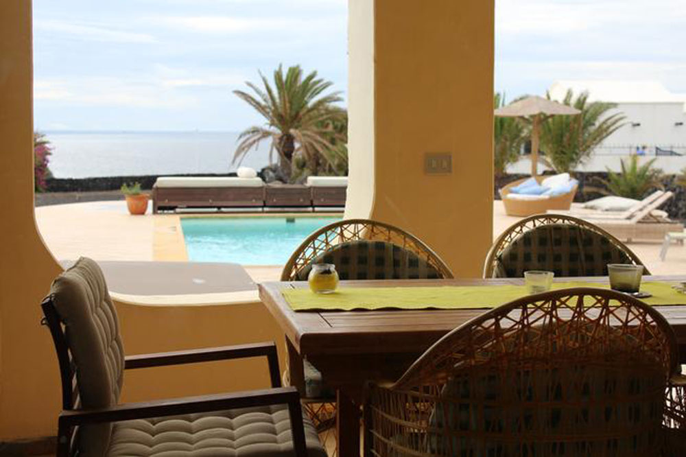 Balkon und Essbereich Villa Lanzarote